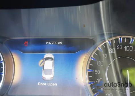 2015 Chrysler 200 C из США, поврежденный, VIN 1C3CCCCB3FN520731